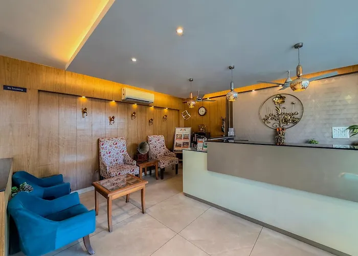 Central hotel: Zip By Spree Hotels Grand Legacy Prime