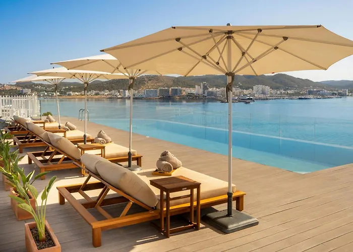 Centraal gelegen hotel: Innside By Melia Ibiza Beach