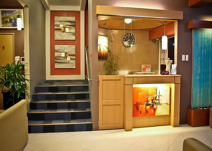 B&B only: La Gloria Residence Inn
