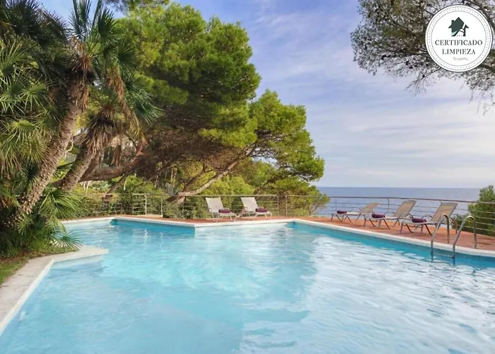 Villas familiales à Tamariu